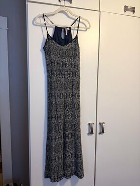 Alya Black and White Patterned Spaghetti-Strap Maxi Dress